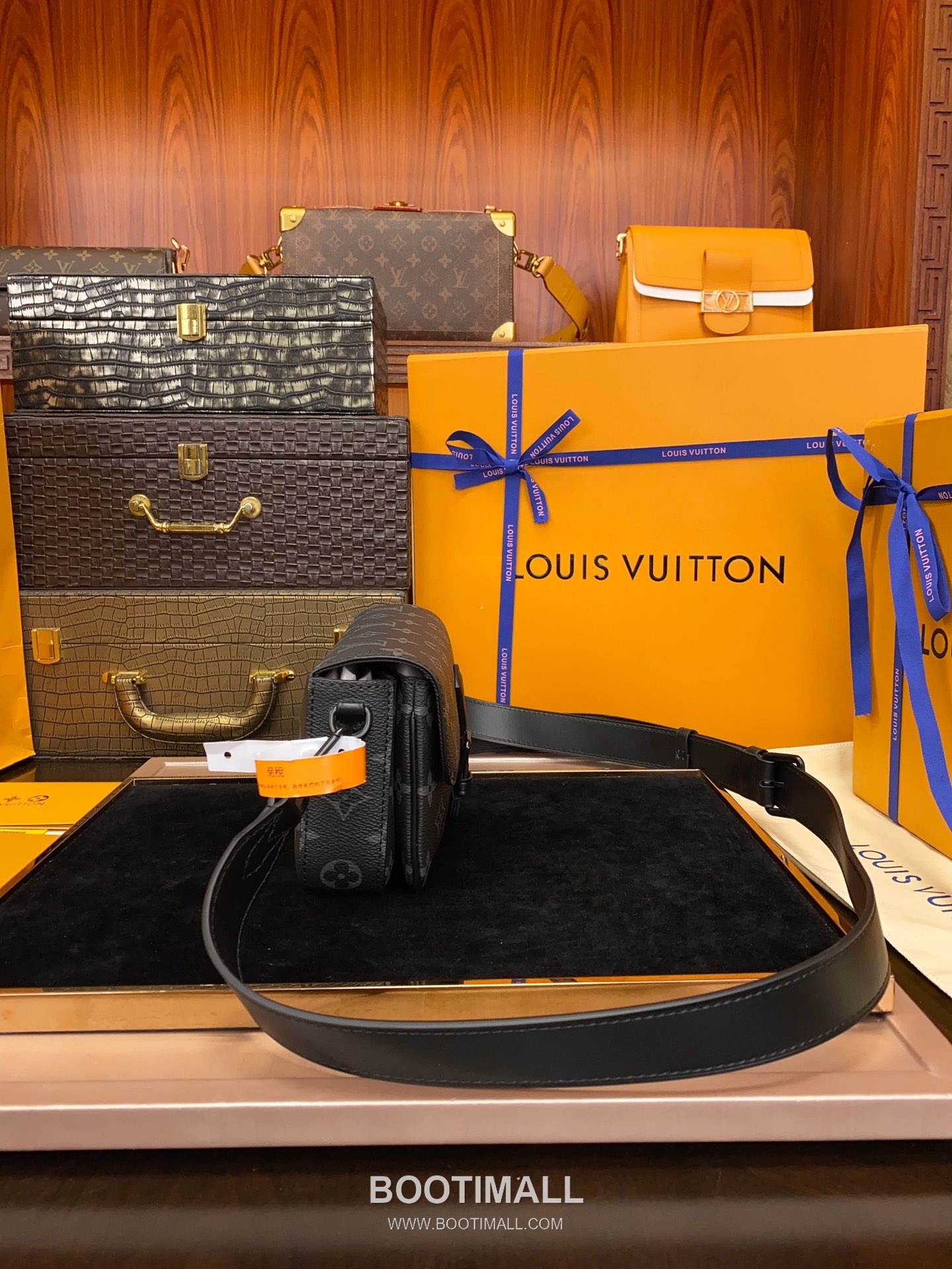 Louis Vuitton Montsouris Mini Monogram Eclipse Canvas Backpack M83567 루이비통 몽수리 미니 모노그램 이클립스 백팩 22cm 8