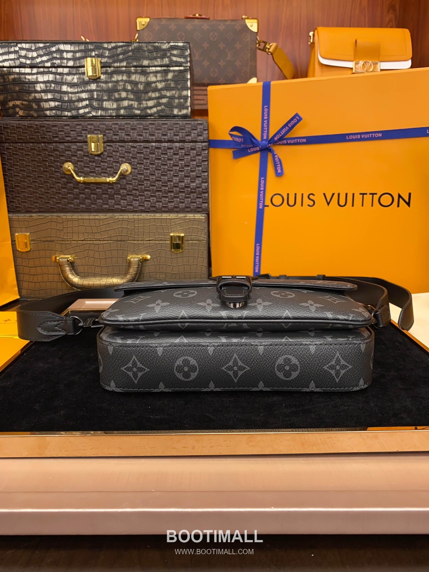 Louis Vuitton Montsouris Mini Monogram Eclipse Canvas Backpack M83567 루이비통 몽수리 미니 모노그램 이클립스 백팩 22cm 10