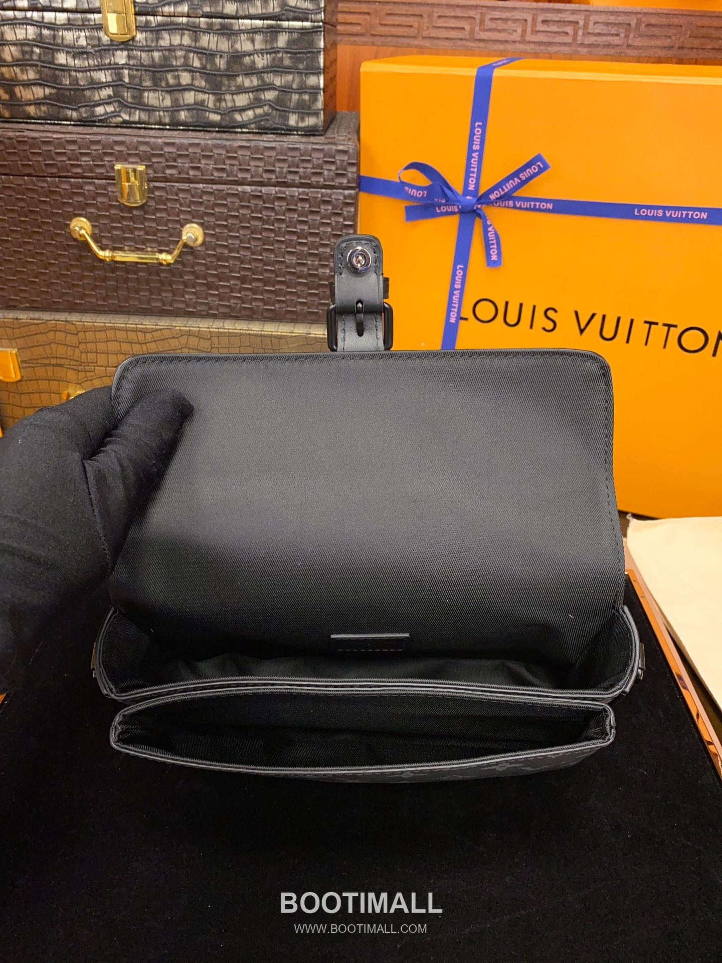 Louis Vuitton Montsouris Mini Monogram Eclipse Canvas Backpack M83567 루이비통 몽수리 미니 모노그램 이클립스 백팩 22cm 13