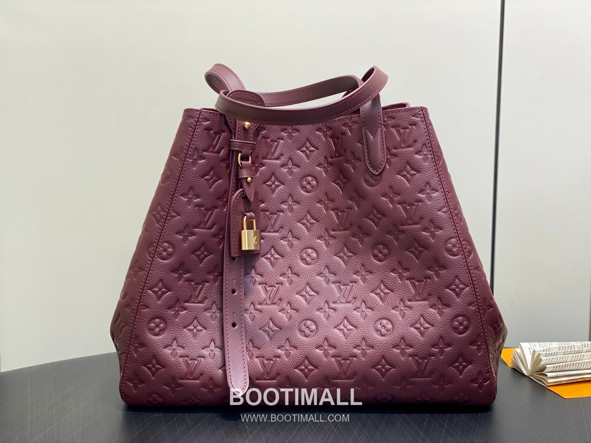 Louis Vuitton All In One Medium Monogram Empreinte Leather Burgundy Tote Bag 루이비통 올 인 원 미디엄 M25860 모노그램 앙프렝뜨 레더 버건디 토트백 56.5cm 6