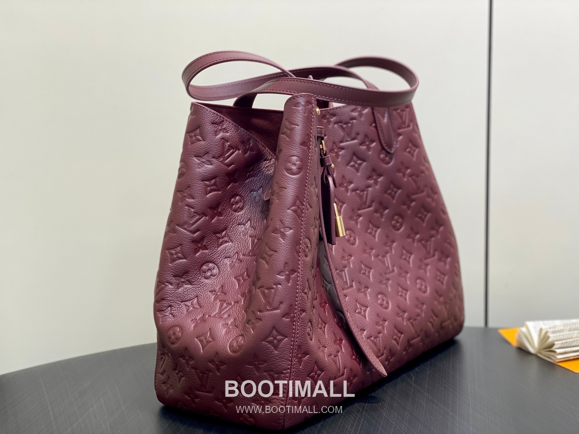 Louis Vuitton All In One Medium Monogram Empreinte Leather Burgundy Tote Bag 루이비통 올 인 원 미디엄 M25860 모노그램 앙프렝뜨 레더 버건디 토트백 56.5cm 7