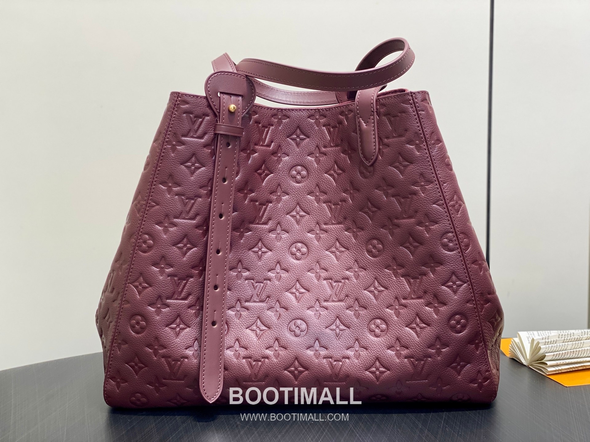 Louis Vuitton All In One Medium Monogram Empreinte Leather Burgundy Tote Bag 루이비통 올 인 원 미디엄 M25860 모노그램 앙프렝뜨 레더 버건디 토트백 56.5cm 8