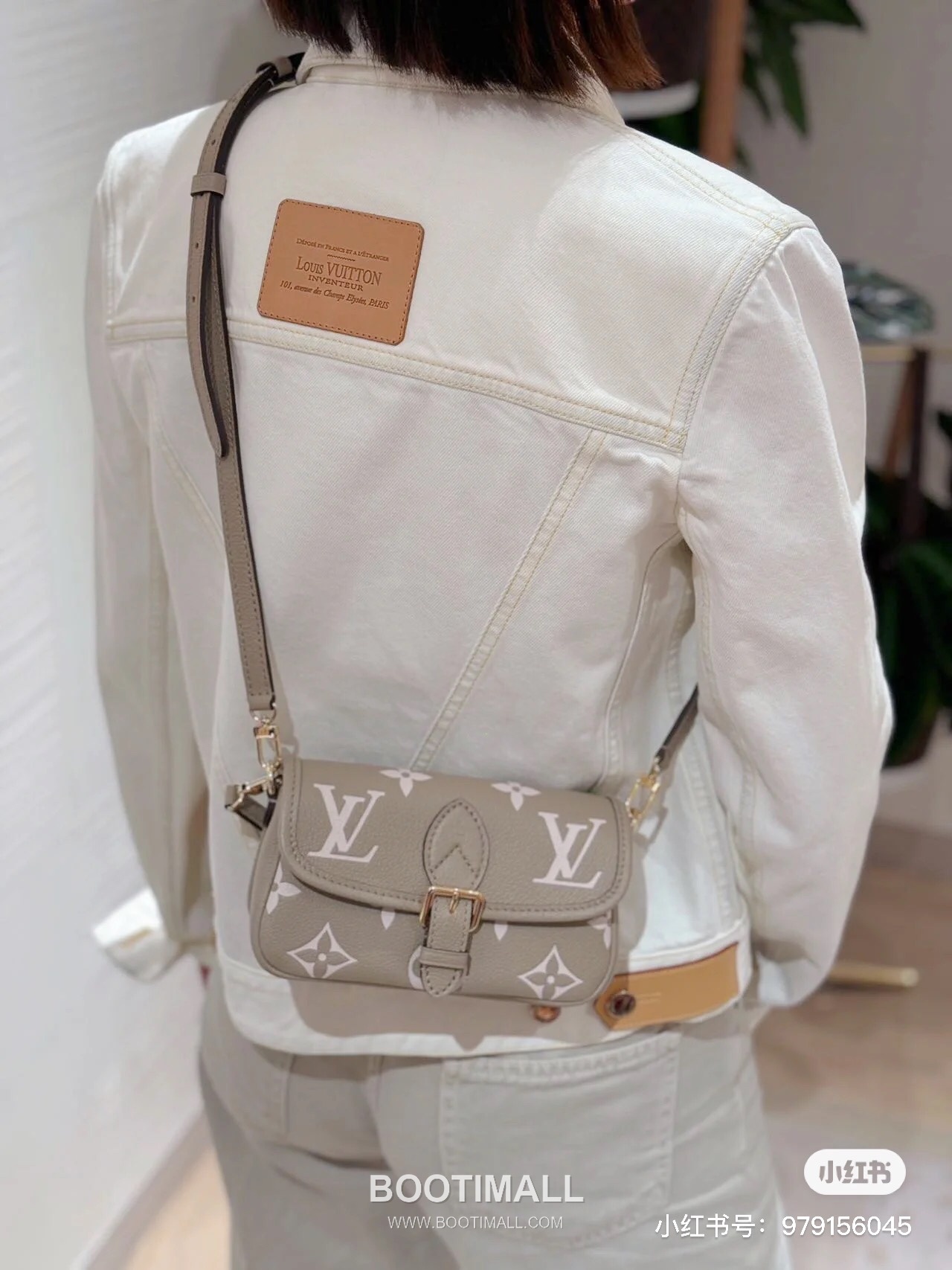 Louis Vuitton Nano Diane Monogram Empreinte Leather Shoulder Bag 루이비통 나노 다이앤 모노그램 앙프렝뜨 숄더백 19cm 3