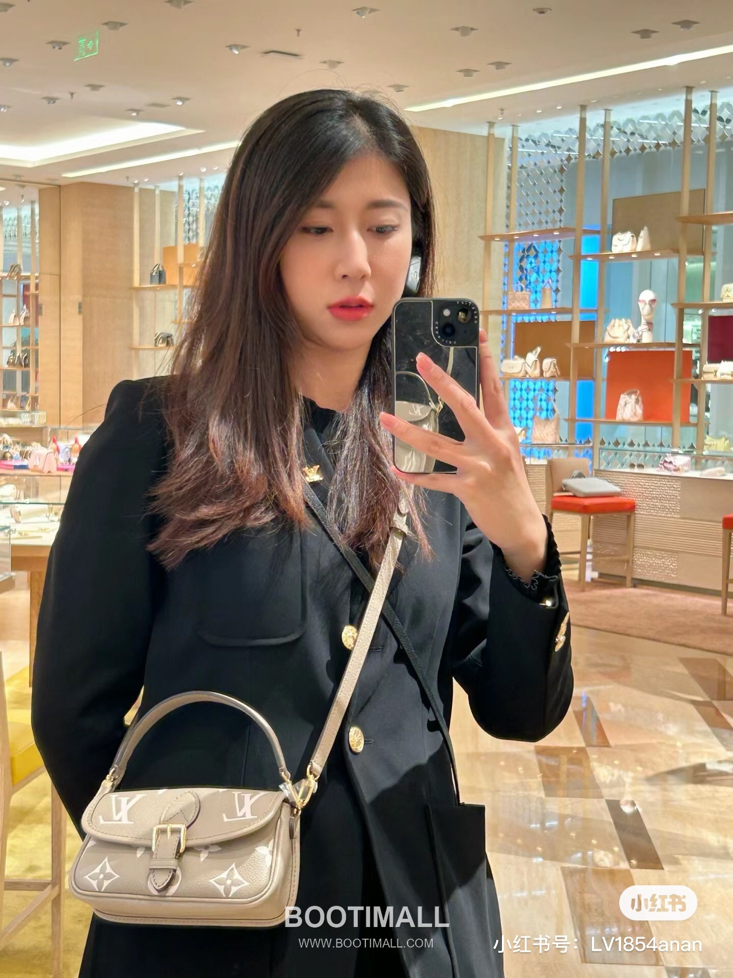 Louis Vuitton Nano Diane Monogram Empreinte Leather Shoulder Bag 루이비통 나노 다이앤 모노그램 앙프렝뜨 숄더백 19cm 7