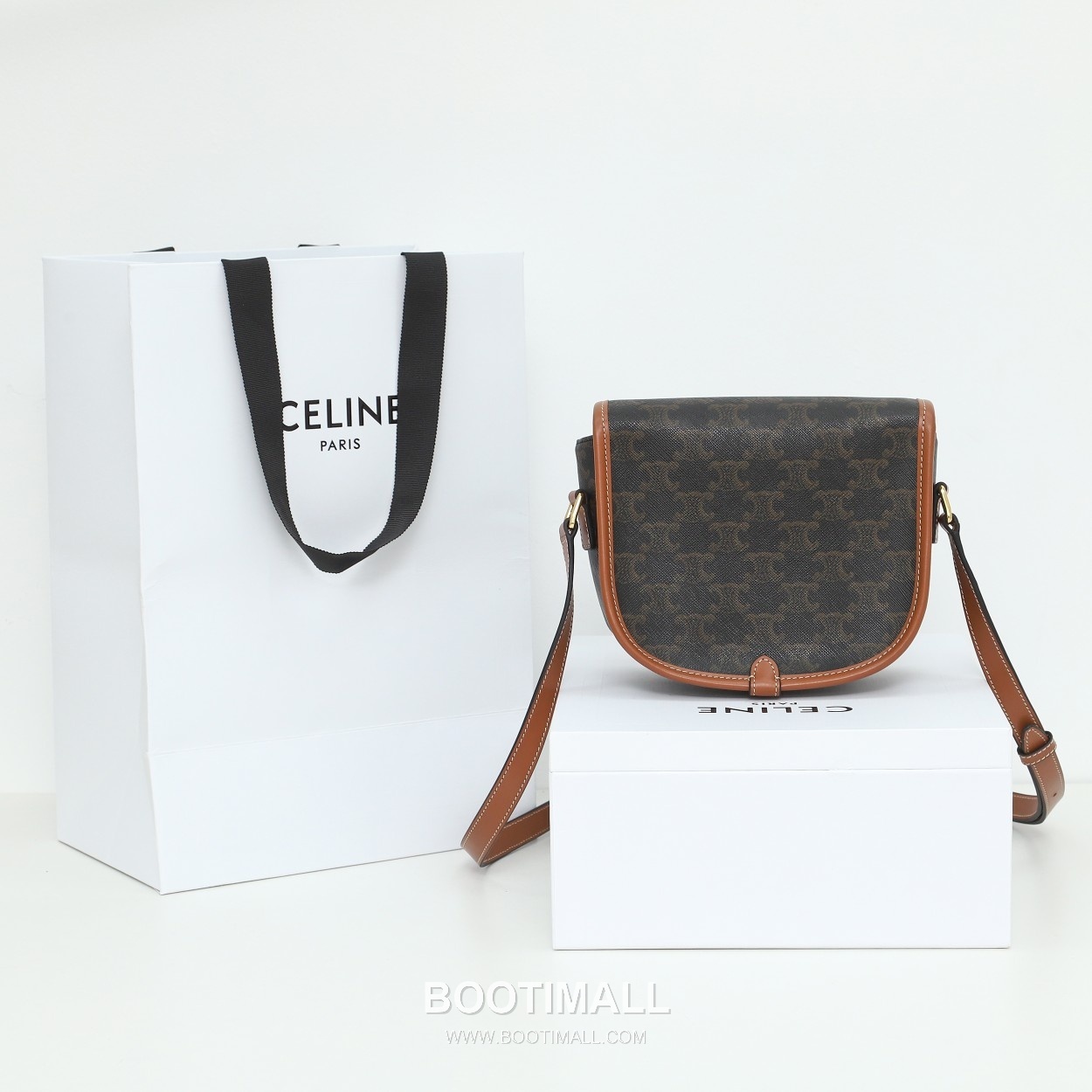 Celine Triomphe Monogram Saddle 191502 Canvas with Italian Cowhide Trim Brown Shoulder Bag 셀린느 트리옹프 모노그램 새들 191502 캔버스 이탈리아 소가죽 트리밍 브라운 숄더백 18cm 11