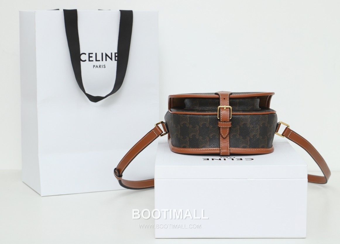 Celine Triomphe Monogram Saddle 191502 Canvas with Italian Cowhide Trim Brown Shoulder Bag 셀린느 트리옹프 모노그램 새들 191502 캔버스 이탈리아 소가죽 트리밍 브라운 숄더백 18cm 13