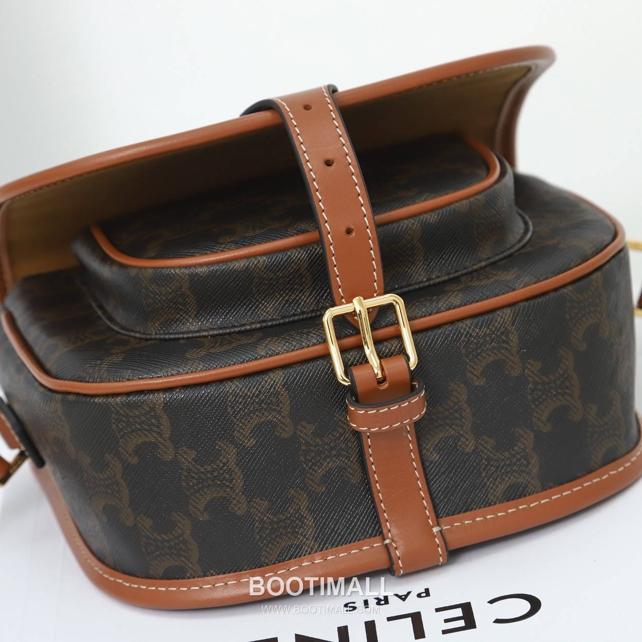 Celine Triomphe Monogram Saddle 191502 Canvas with Italian Cowhide Trim Brown Shoulder Bag 셀린느 트리옹프 모노그램 새들 191502 캔버스 이탈리아 소가죽 트리밍 브라운 숄더백 18cm 16