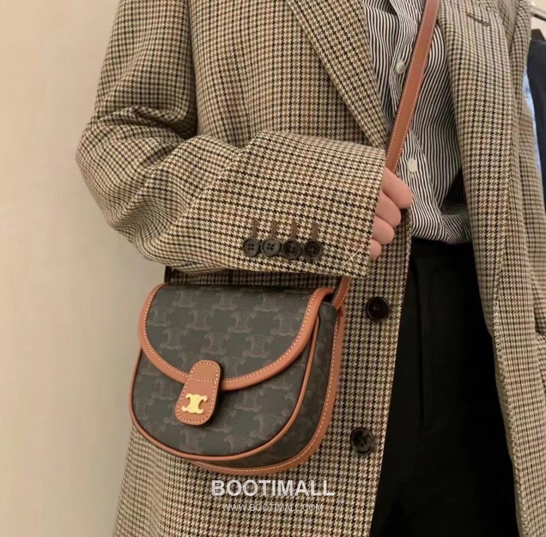 CELINE Triomphe Mini Saddle Calfskin Shoulder Bag 셀린느 트리옹프 미니 새들 카프스킨 숄더백 18cm 9