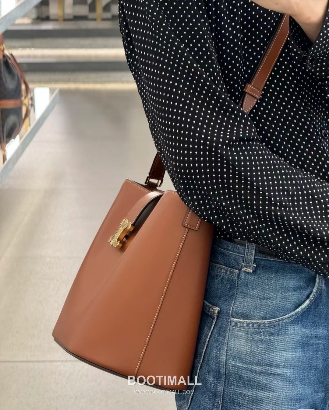 Celine 116613 Calfskin Shoulder Bag 셀린느 116613 카프스킨 숄더백 28cm 6