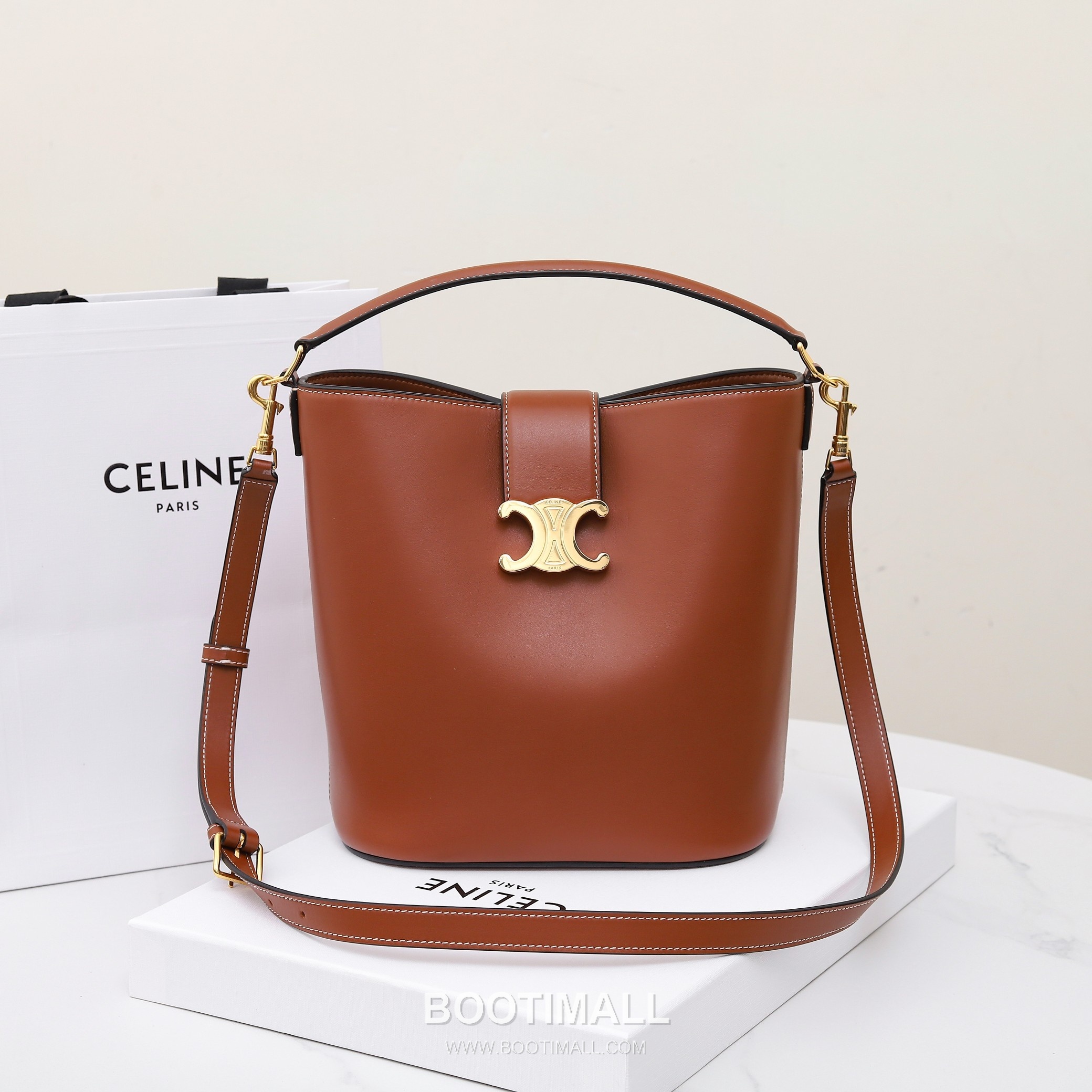 Celine 116613 Calfskin Shoulder Bag 셀린느 116613 카프스킨 숄더백 28cm 10