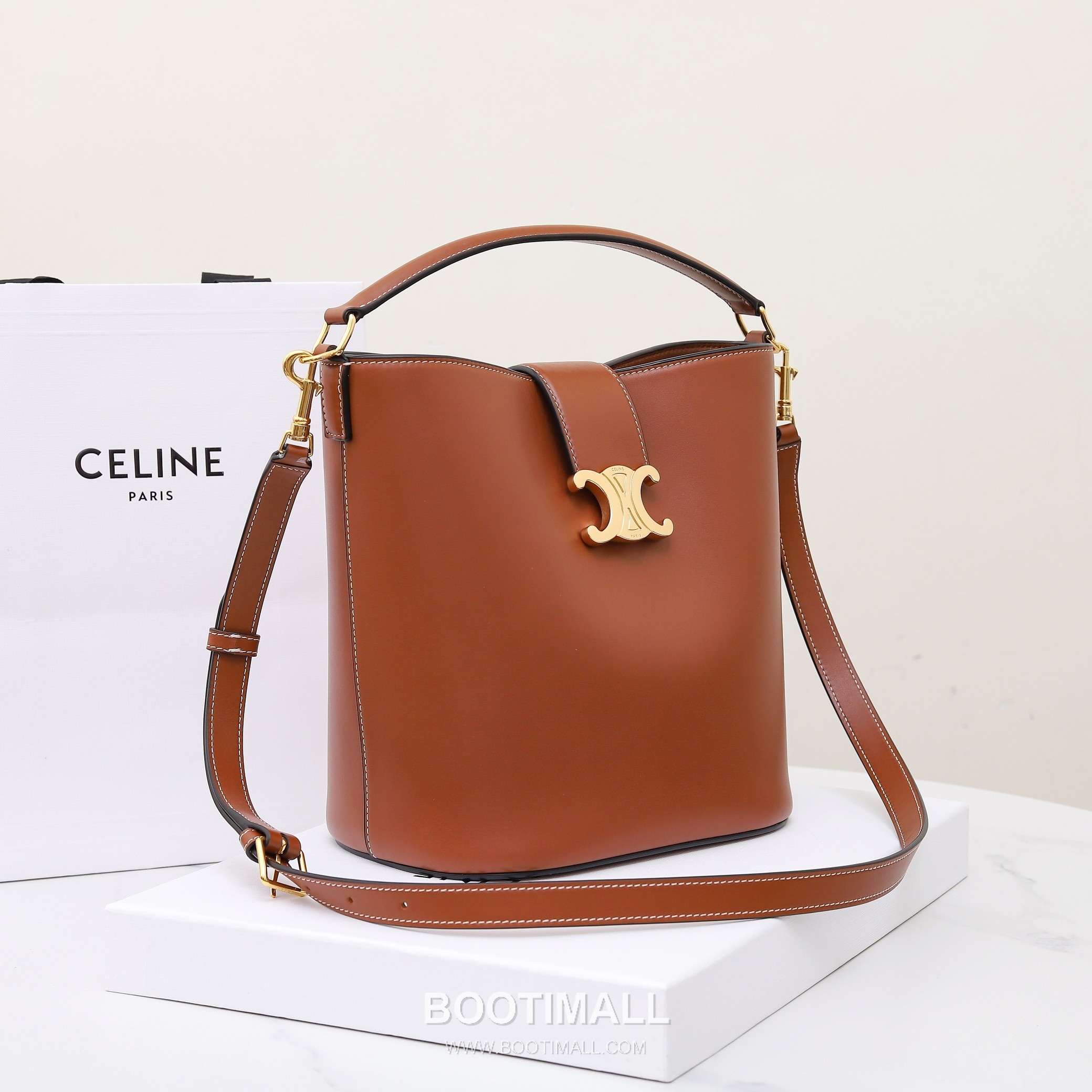 Celine 116613 Calfskin Shoulder Bag 셀린느 116613 카프스킨 숄더백 28cm 11
