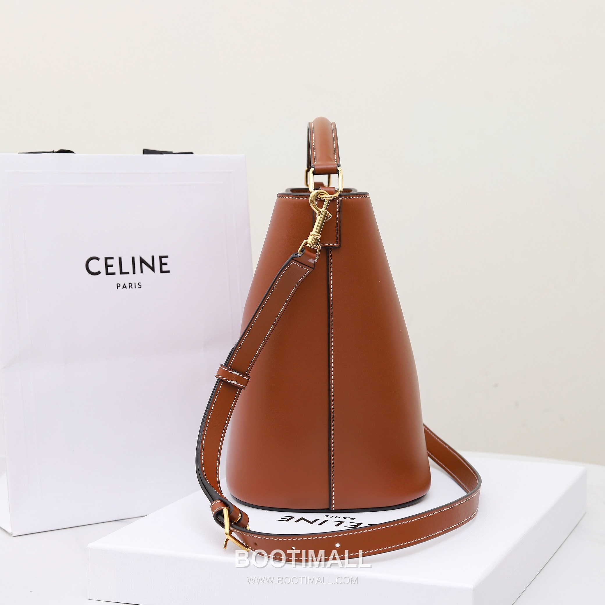 Celine 116613 Calfskin Shoulder Bag 셀린느 116613 카프스킨 숄더백 28cm 12