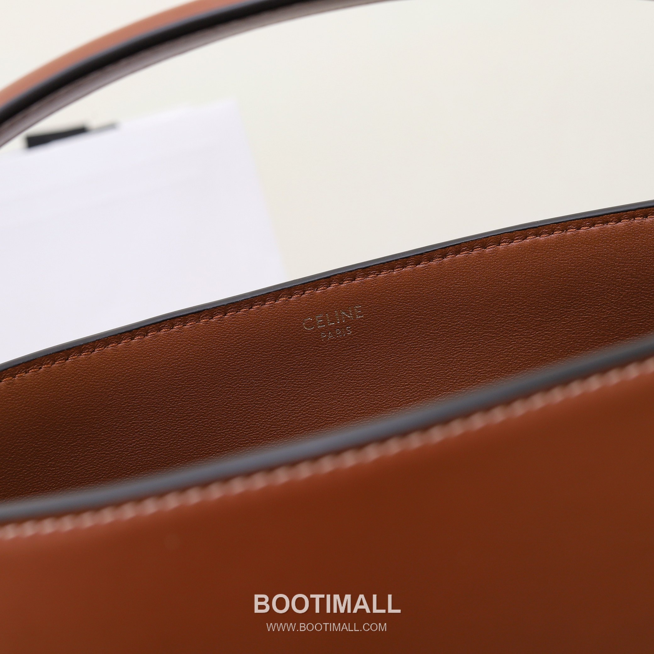 Celine 116613 Calfskin Shoulder Bag 셀린느 116613 카프스킨 숄더백 28cm 17