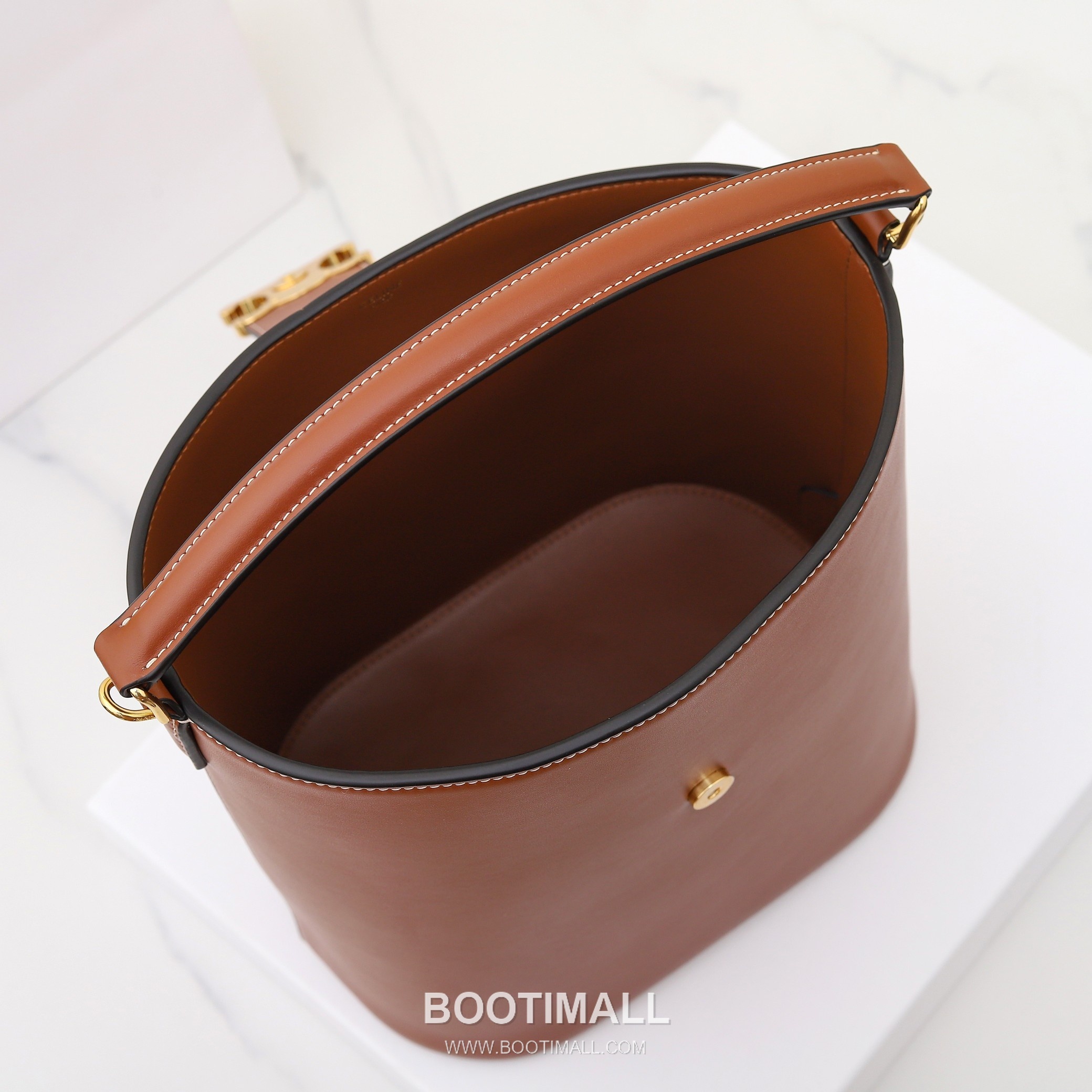 Celine 116613 Calfskin Shoulder Bag 셀린느 116613 카프스킨 숄더백 28cm 18