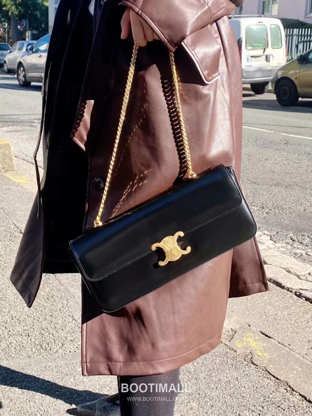 Celine 197412 Chain Strap Italian Cowhide Shoulder Bag 셀린느 197412 체인 스트랩 이탈리아 소가죽 숄더백 33cm 1