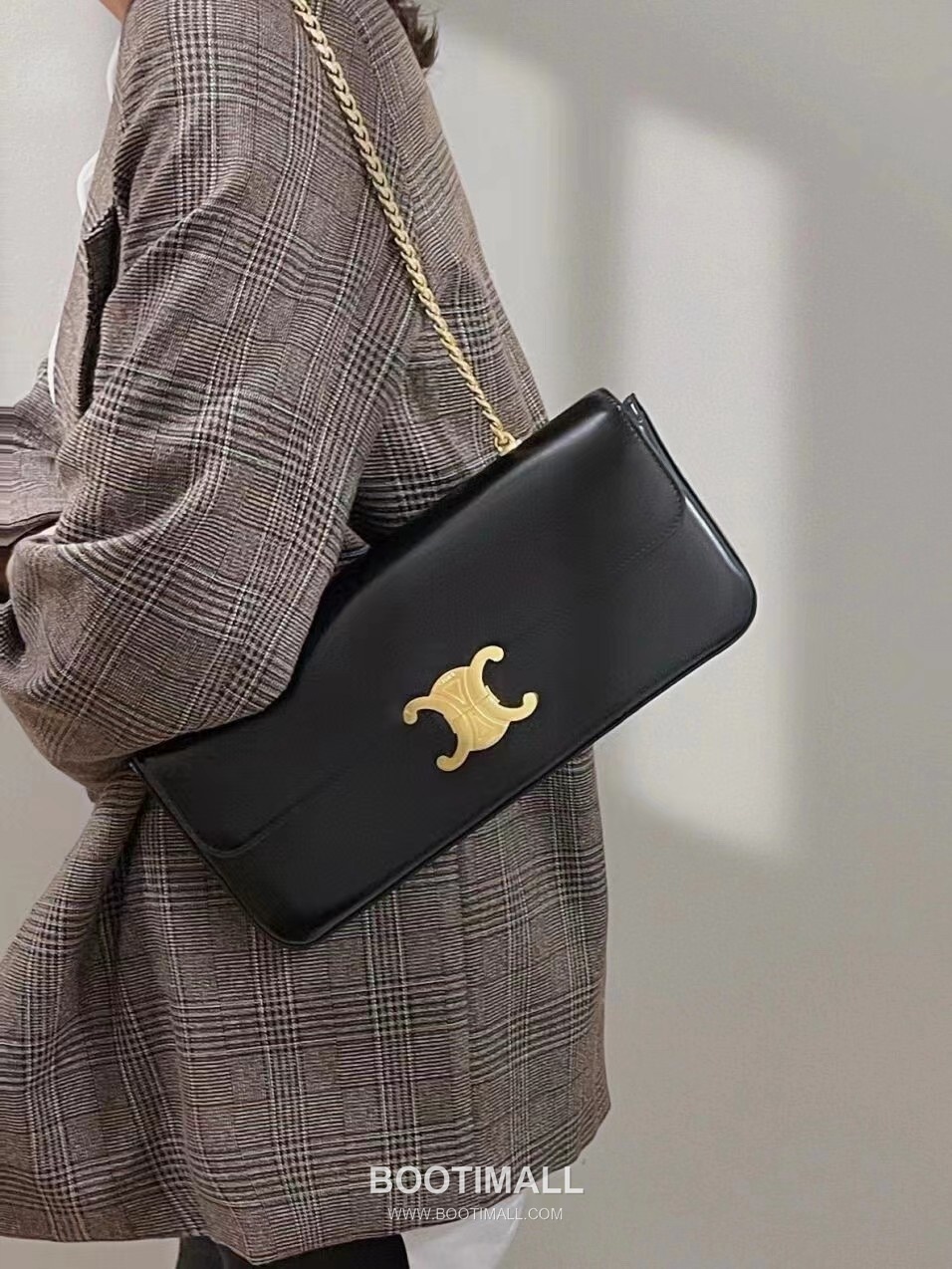 Celine 197412 Chain Strap Italian Cowhide Shoulder Bag 셀린느 197412 체인 스트랩 이탈리아 소가죽 숄더백 33cm 4