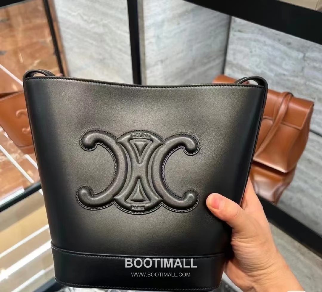 Celine LOGO Triomphe 113783 Calfskin Bucket Bag 셀린느 LOGO 113783 카프스킨 버킷백 22cm 9