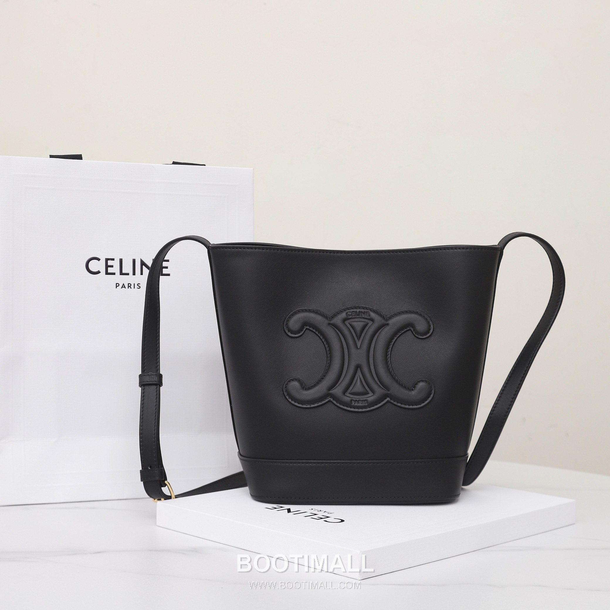 Celine LOGO Triomphe 113783 Calfskin Bucket Bag 셀린느 LOGO 113783 카프스킨 버킷백 22cm 10