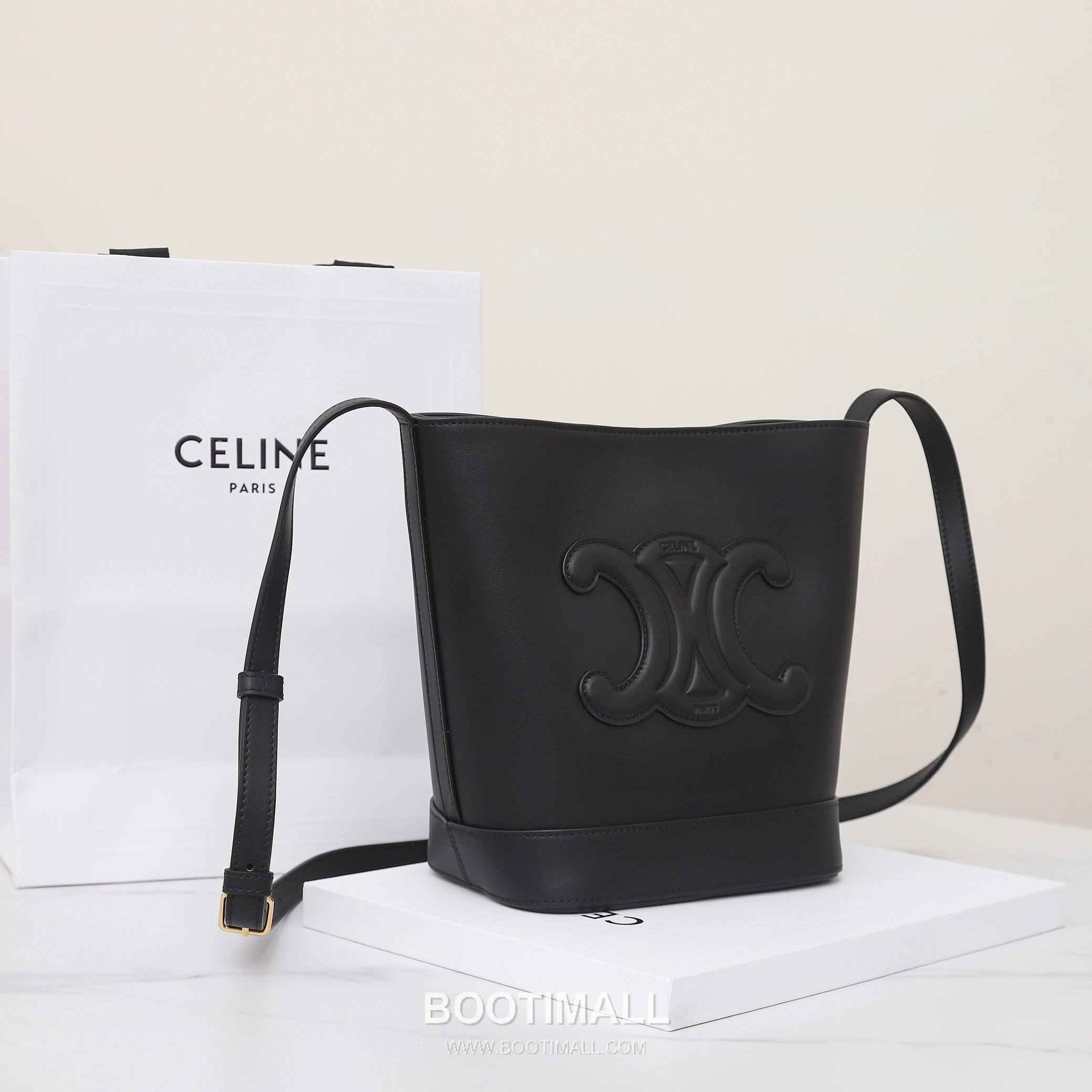 Celine LOGO Triomphe 113783 Calfskin Bucket Bag 셀린느 LOGO 113783 카프스킨 버킷백 22cm 11