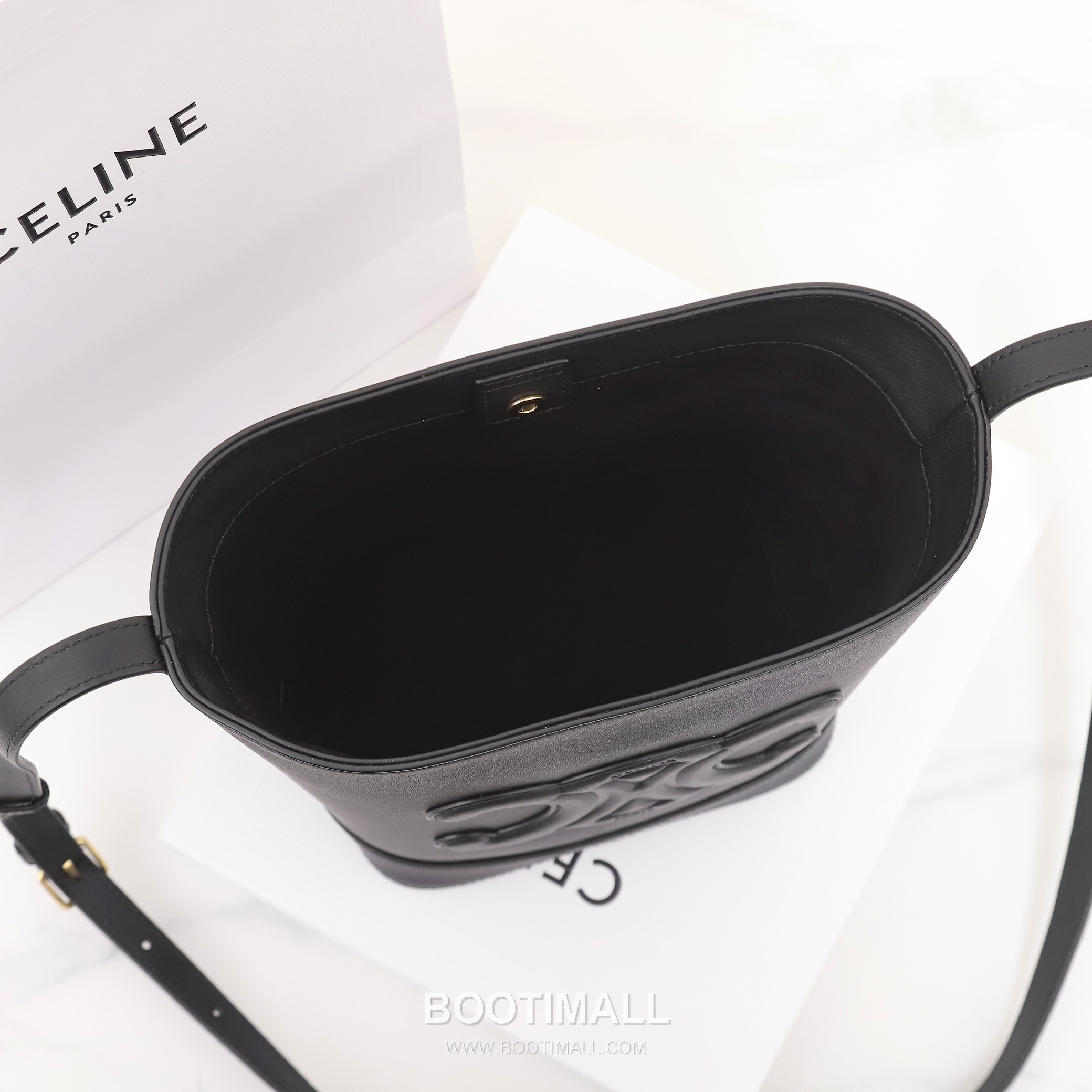 Celine LOGO Triomphe 113783 Calfskin Bucket Bag 셀린느 LOGO 113783 카프스킨 버킷백 22cm 17