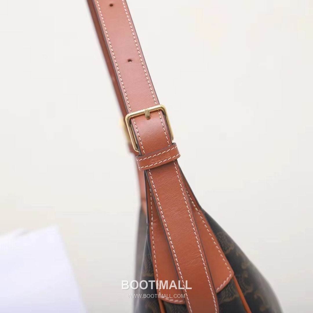 CELINE Triomphe Monogram Canvas Calfskin Hobo Bag 114713 셀린느 트리옹프 모노그램 캔버스 호보백 31cm 11
