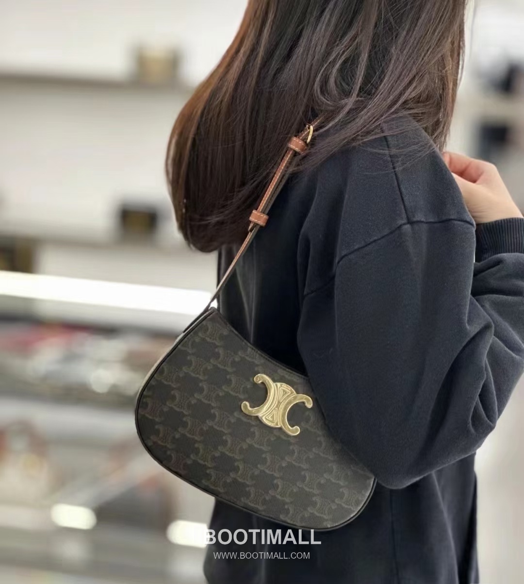 CELINE Triomphe Monogram Canvas Calfskin Shoulder Bag 115702 셀린느 트리옹프 모노그램 캔버스 숄더백 22cm 1