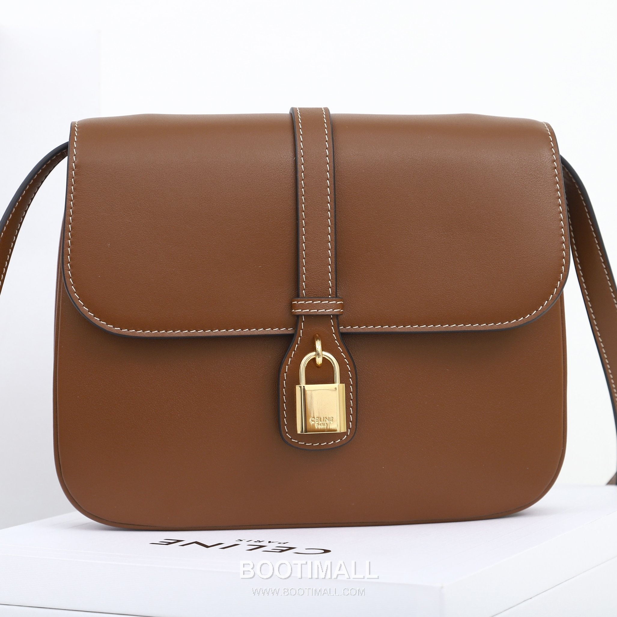 Celine Tabou 196583 Italian Cowhide Caramel Shoulder Bag 셀린느 타부 196583 이탈리아 소가죽 카라멜 숄더백 22cm 15