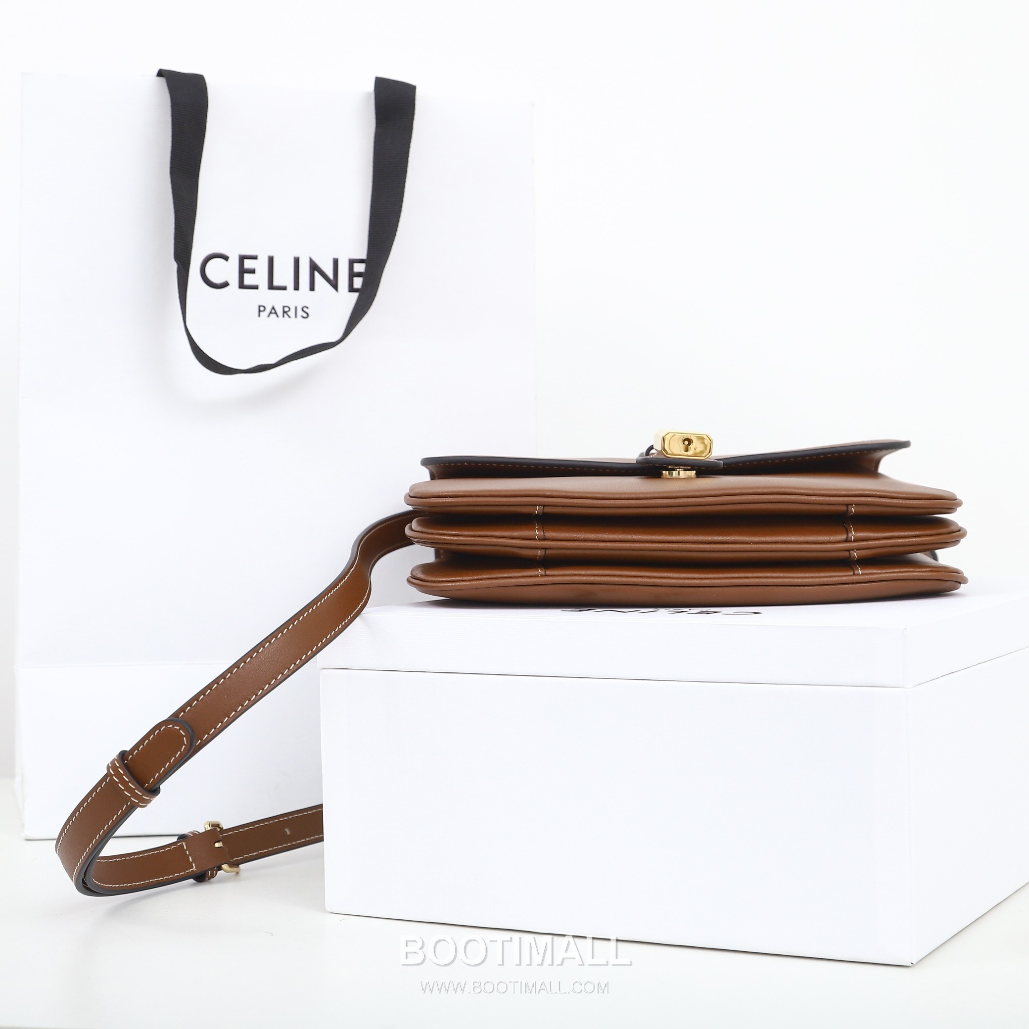 Celine Tabou 196583 Italian Cowhide Caramel Shoulder Bag 셀린느 타부 196583 이탈리아 소가죽 카라멜 숄더백 22cm 16