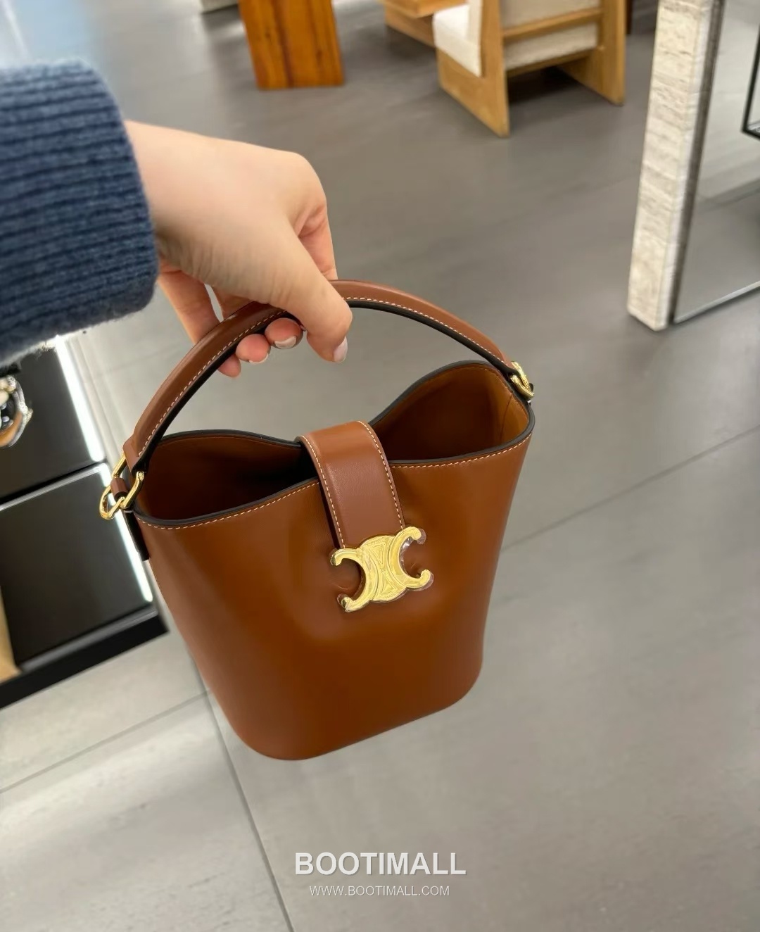 CELINE Bucket Calfskin Leather Shoulder Bag 119173 셀린느 버킷 카프스킨 숄더백 19cm 5