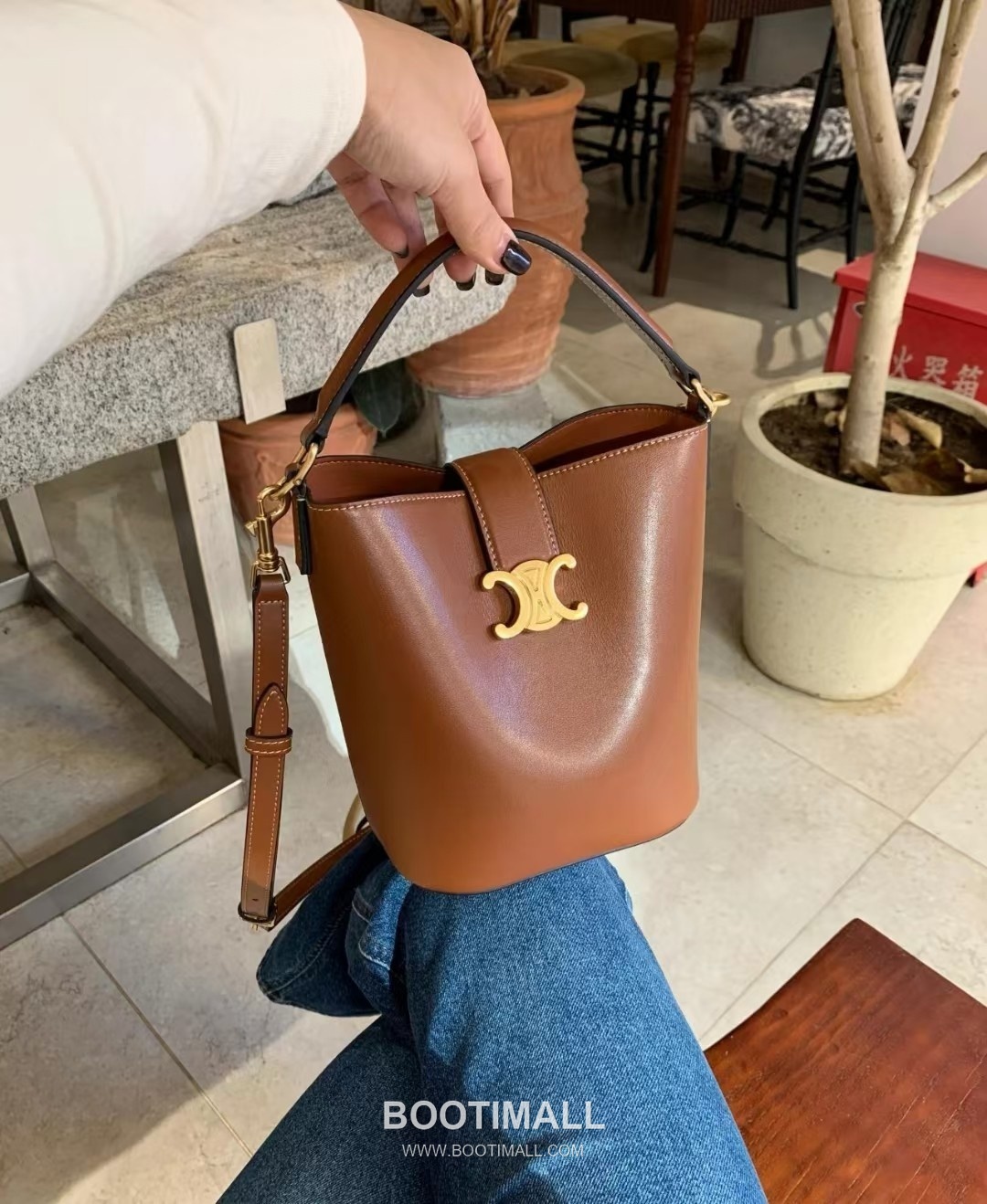 CELINE Bucket Calfskin Leather Shoulder Bag 119173 셀린느 버킷 카프스킨 숄더백 19cm 6