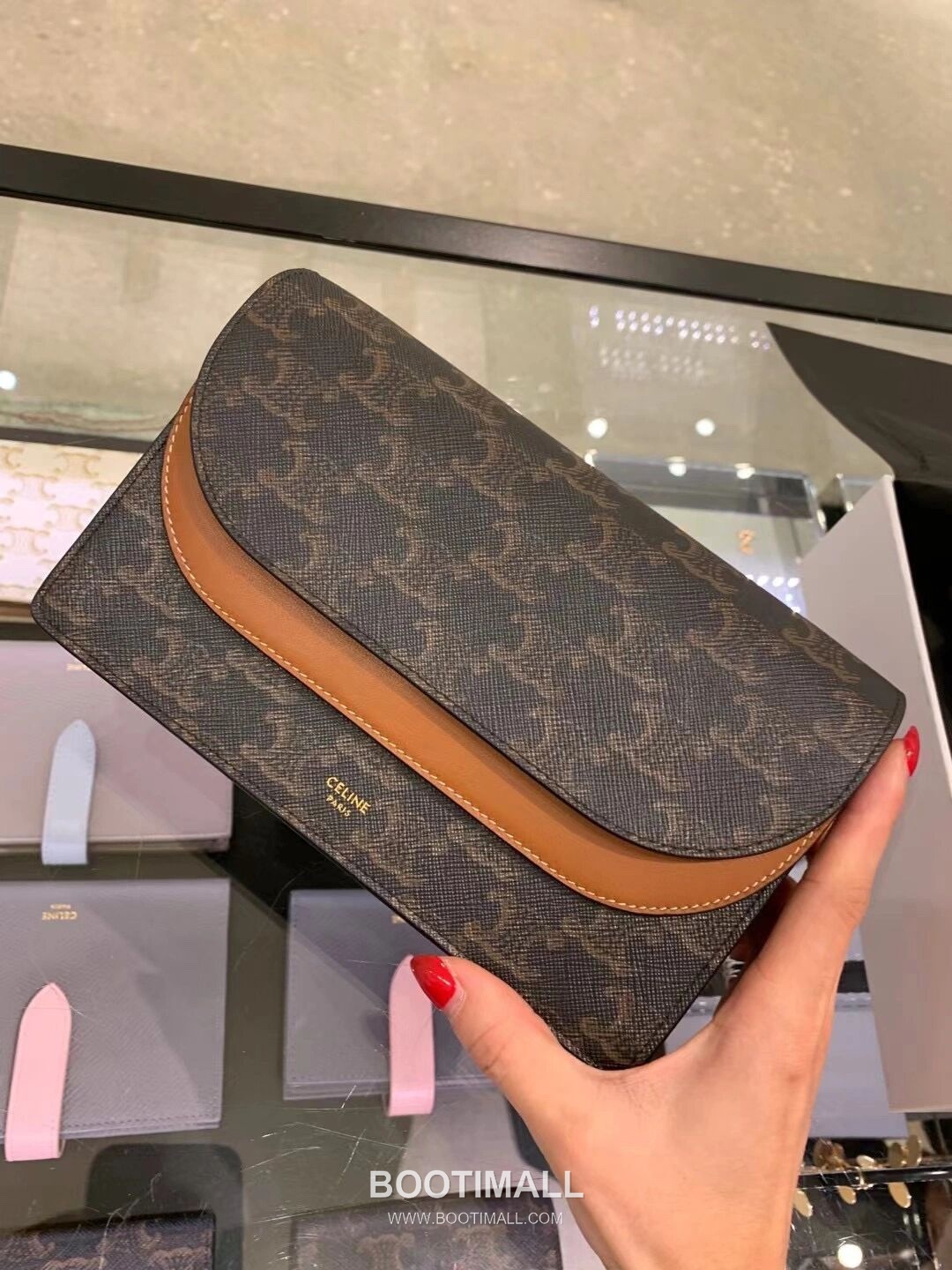 CELINE Wallet On Chain Calfskin Leather Crossbody Bag 10D852 셀린느 월렛 온 체인 카프스킨 크로스백 20cm 9