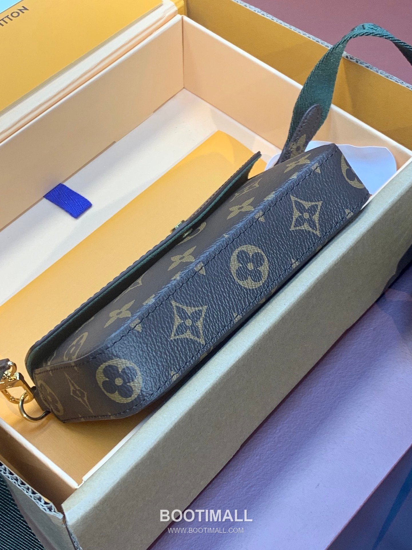 Louis Vuitton M51183 Monogram Canvas Shoulder Bag 루이비통 모노그램 캔버스 숄더백 22cm --- 6