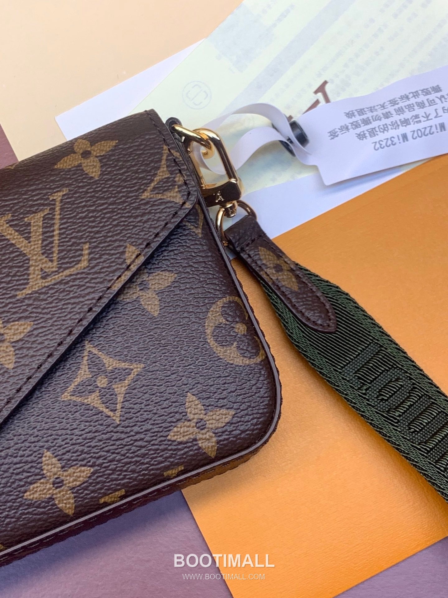 Louis Vuitton M51183 Monogram Canvas Shoulder Bag 루이비통 모노그램 캔버스 숄더백 22cm --- 7