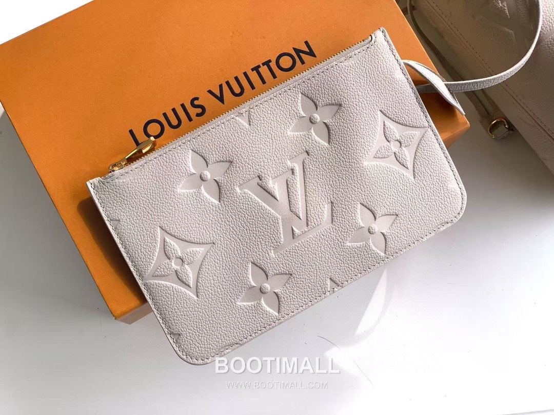 Louis Vuitton Neverfull MM M45686 Embossed Leather Tote Bag 루이비통 네버풀 MM 엠보스드 가죽 토트백 32cm

--- 7