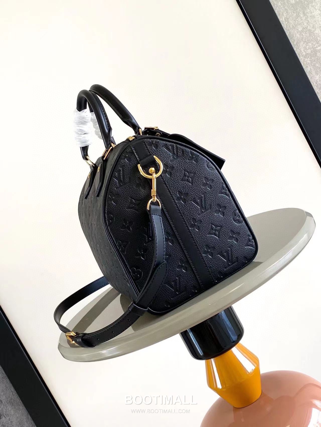 Louis Vuitton Speedy Soft 30 M47186 Monogram Empreinte Leather Bag 루이비통 스피디 소프트 30 모노그램 앙프렝뜨 가죽 백 30cm 2