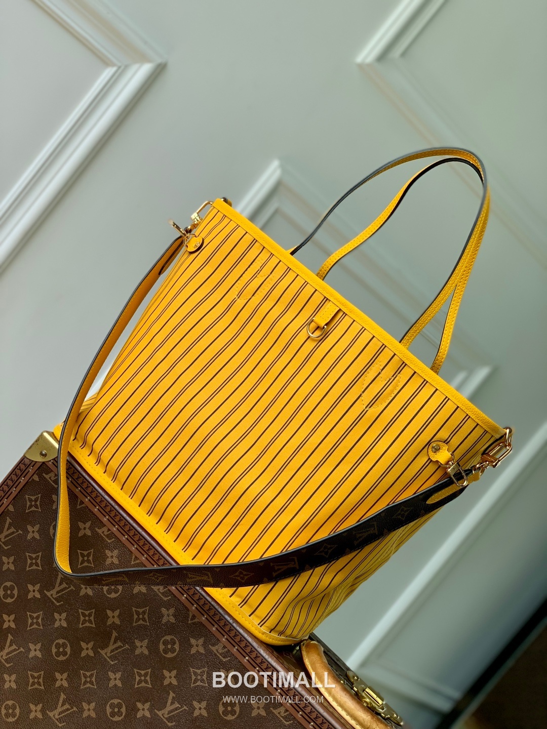 Louis Vuitton Neverfull Bandoulière Inside Out M12779 Monogram Canvas Shoulder Bag 루이비통 네버풀 반둘리에 인사이드 아웃 모노그램 캔버스 숄더백 31cm 12