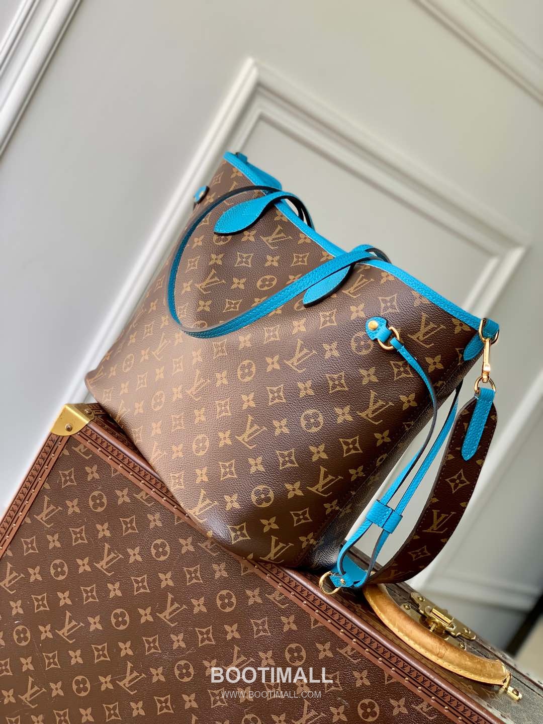 Louis Vuitton Neverfull Bandoulière Inside Out M13753 Monogram Canvas Shoulder Bag 루이비통 네버풀 반둘리에 인사이드 아웃 모노그램 캔버스 숄더백 31cm 2