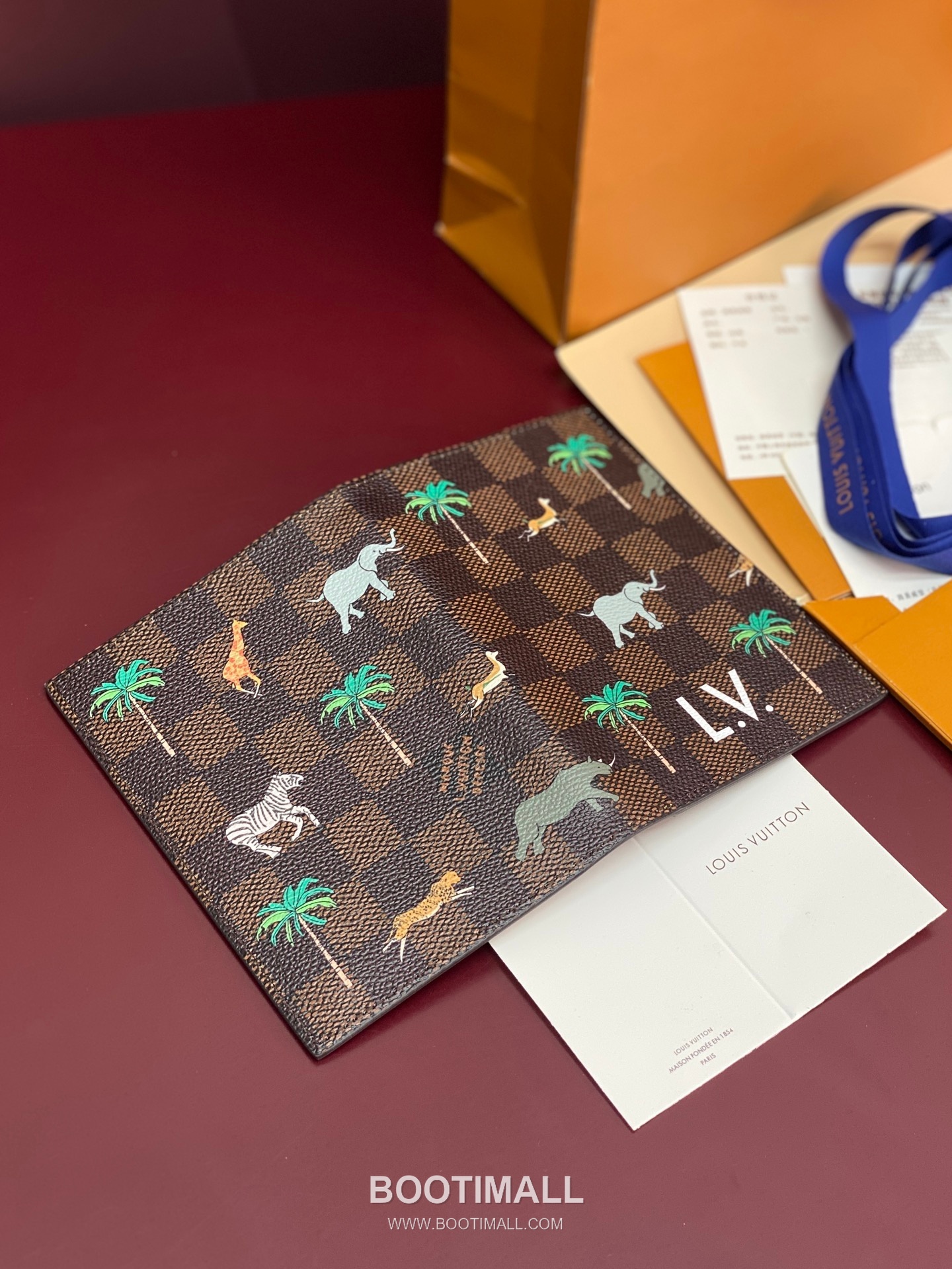 Louis Vuitton Passport Cover N40872 Damier Heritage Canvas Passport Holder 루이비통 패스포트 커버 다미에 헤리티지 캔버스 여권지갑 14cm 4