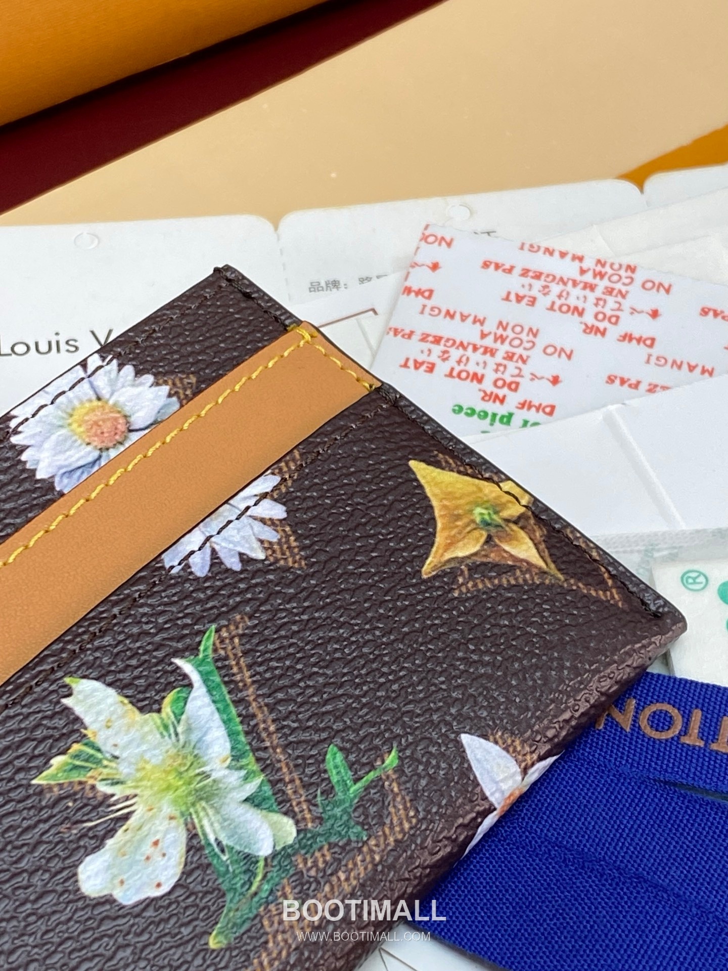 Louis Vuitton Double Card Holder M27551 Monogram Floral Coated Canvas Card Holder 루이비통 더블 카드 홀더 모노그램 플로럴 코팅 캔버스 카드지갑 11cm 9