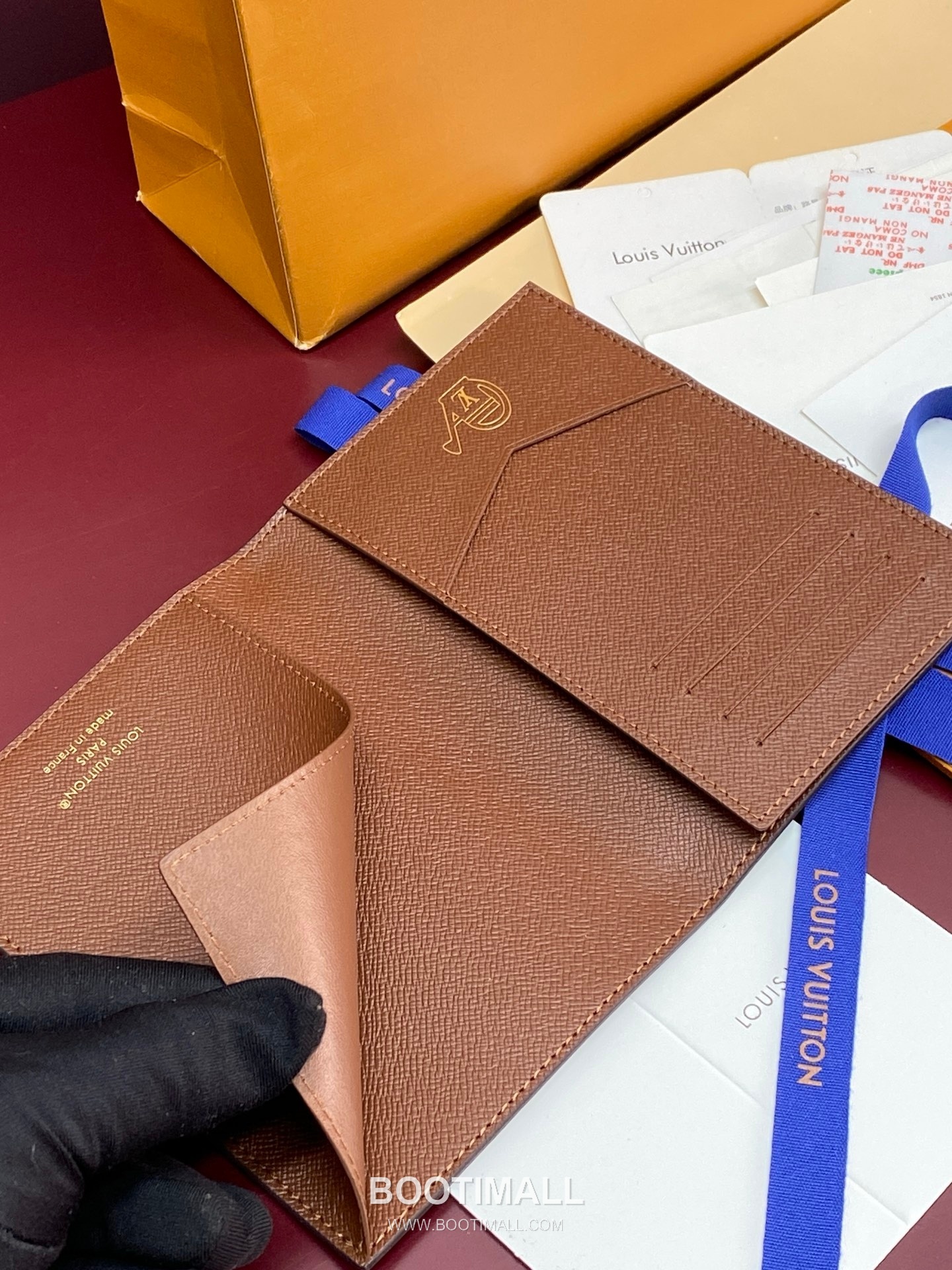 Louis Vuitton Passport Cover M27548 Monogram Floral Coated Canvas Passport Holder 루이비통 패스포트 커버 모노그램 플로럴 코팅 캔버스 여권지갑 14cm 5