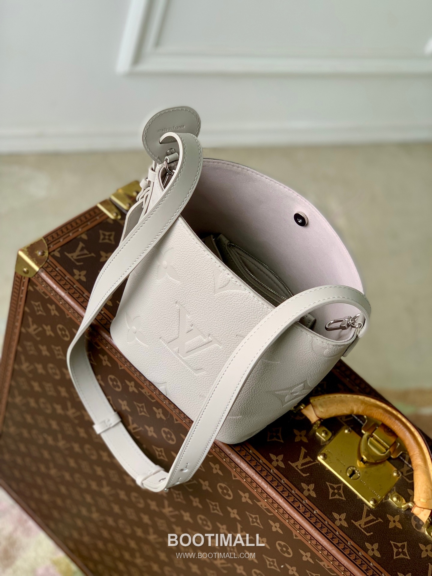 Louis Vuitton All In BB M28342 Monogram Empreinte Leather Shoulder Bag 루이비통 올 인 BB 모노그램 앙프렝뜨 레더 숄더백 16cm 11