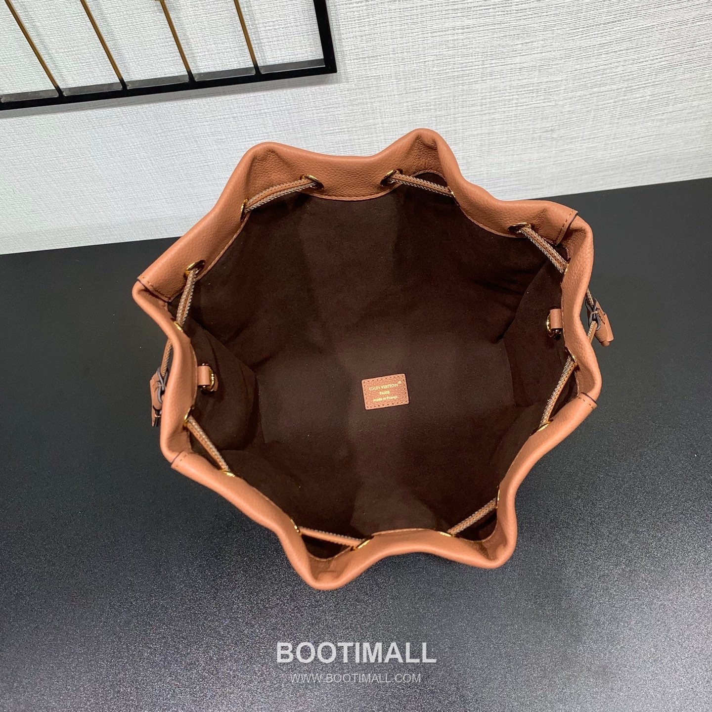 Louis Vuitton Noé Trunk M29131 Calfskin Leather Bucket Bag 루이비통 노에 트렁크 카프스킨 레더 버킷백 23cm 6