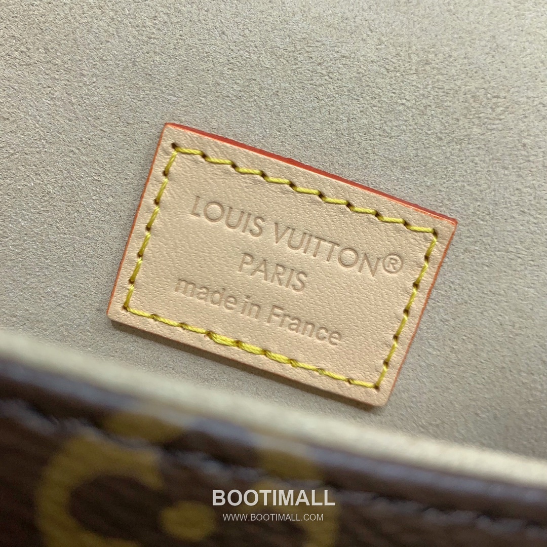 Louis Vuitton Saumur BB M46740 Monogram Canvas Shoulder Bag 루이비통 소뮈르 BB 모노그램 캔버스 숄더백 21.5cm 6