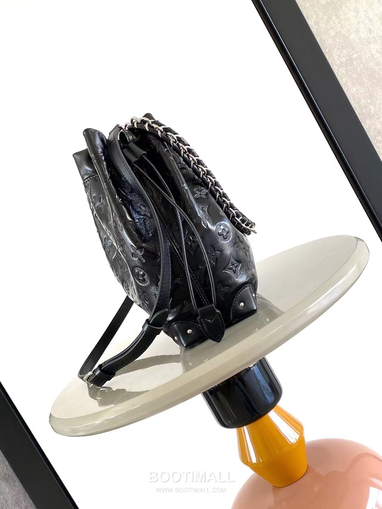 Louis Vuitton Noé Trunk Small M13484 Monogram Embossed Lambskin Leather Bucket Bag 루이비통 노에 트렁크 스몰 모노그램 엠보스드 램스킨 레더 버킷백 23cm 2