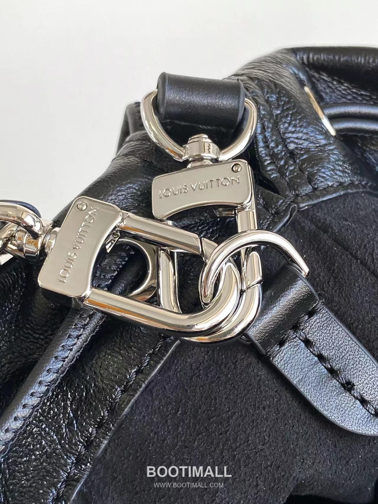 Louis Vuitton Noé Trunk Small M13484 Monogram Embossed Lambskin Leather Bucket Bag 루이비통 노에 트렁크 스몰 모노그램 엠보스드 램스킨 레더 버킷백 23cm 6