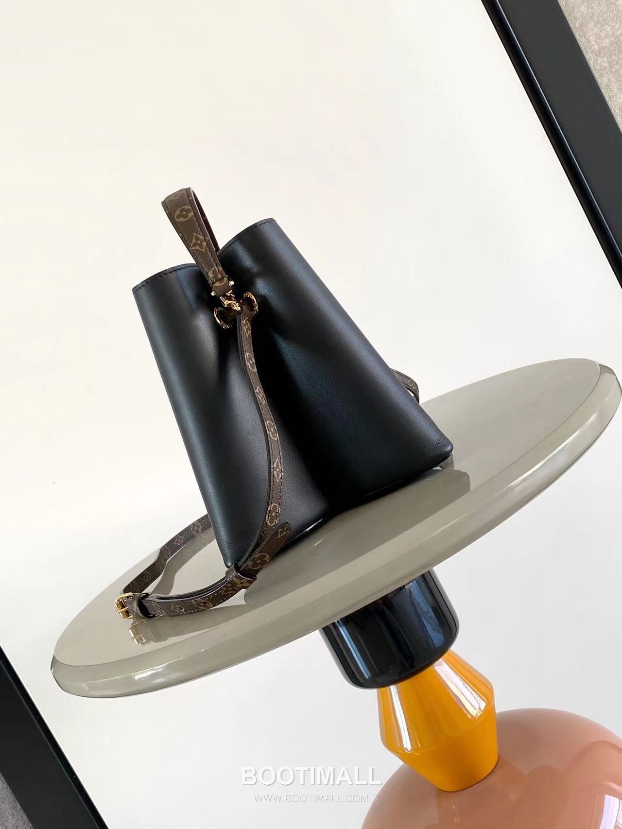 Louis Vuitton Bloom Bag M13843 Calfskin Leather Monogram Canvas Trim Shoulder Bag 루이비통 블룸 백 카프스킨 레더 모노그램 캔버스 트림 숄더백 21cm 5