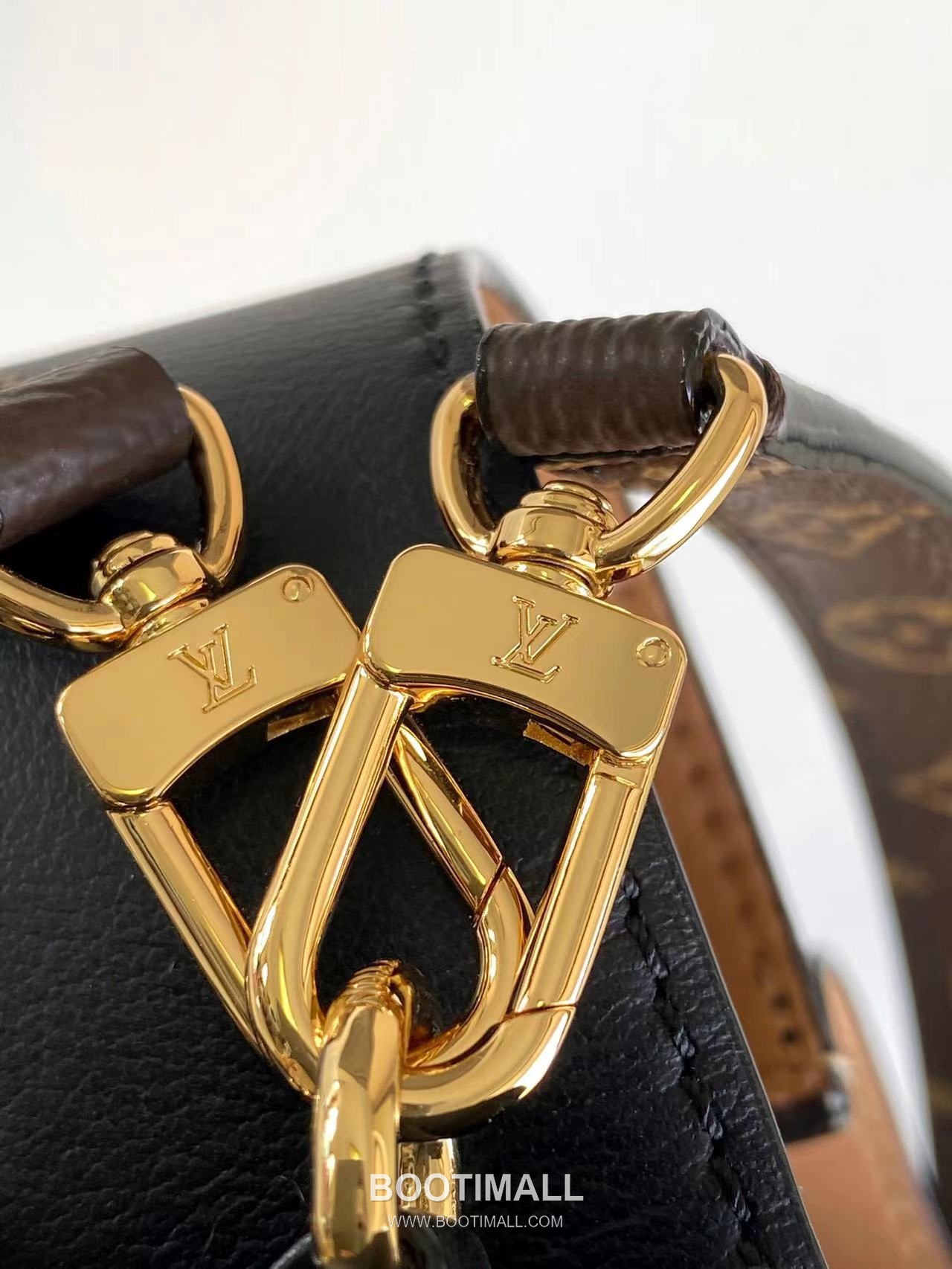 Louis Vuitton Bloom Bag M13843 Calfskin Leather Monogram Canvas Trim Shoulder Bag 루이비통 블룸 백 카프스킨 레더 모노그램 캔버스 트림 숄더백 21cm 6