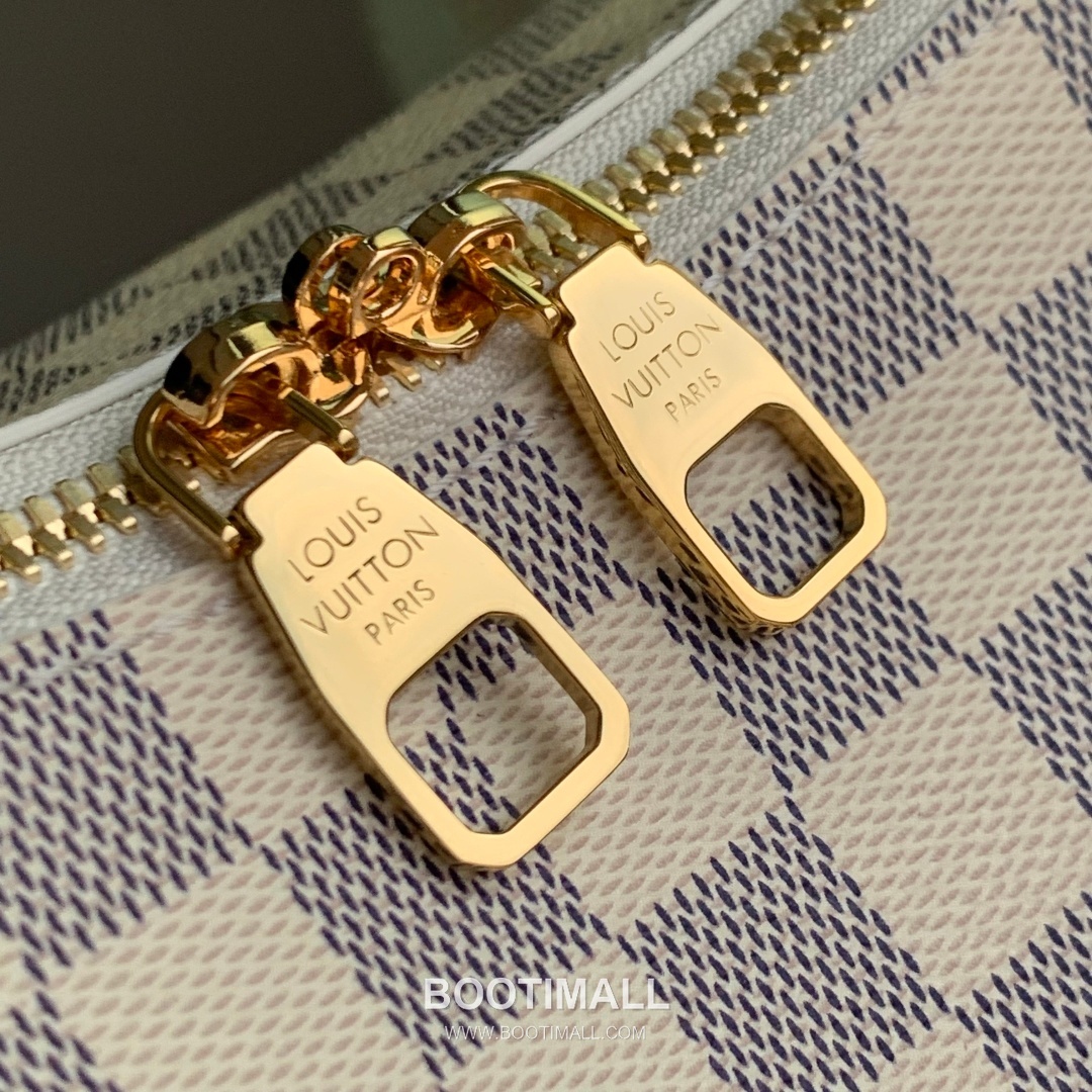 Louis Vuitton Slouchy PM N00116 Damier Azur Coated Canvas Shoulder Bag 루이비통 슬라우치 PM 다미에 아주르 코팅 캔버스 숄더백 33cm 5
