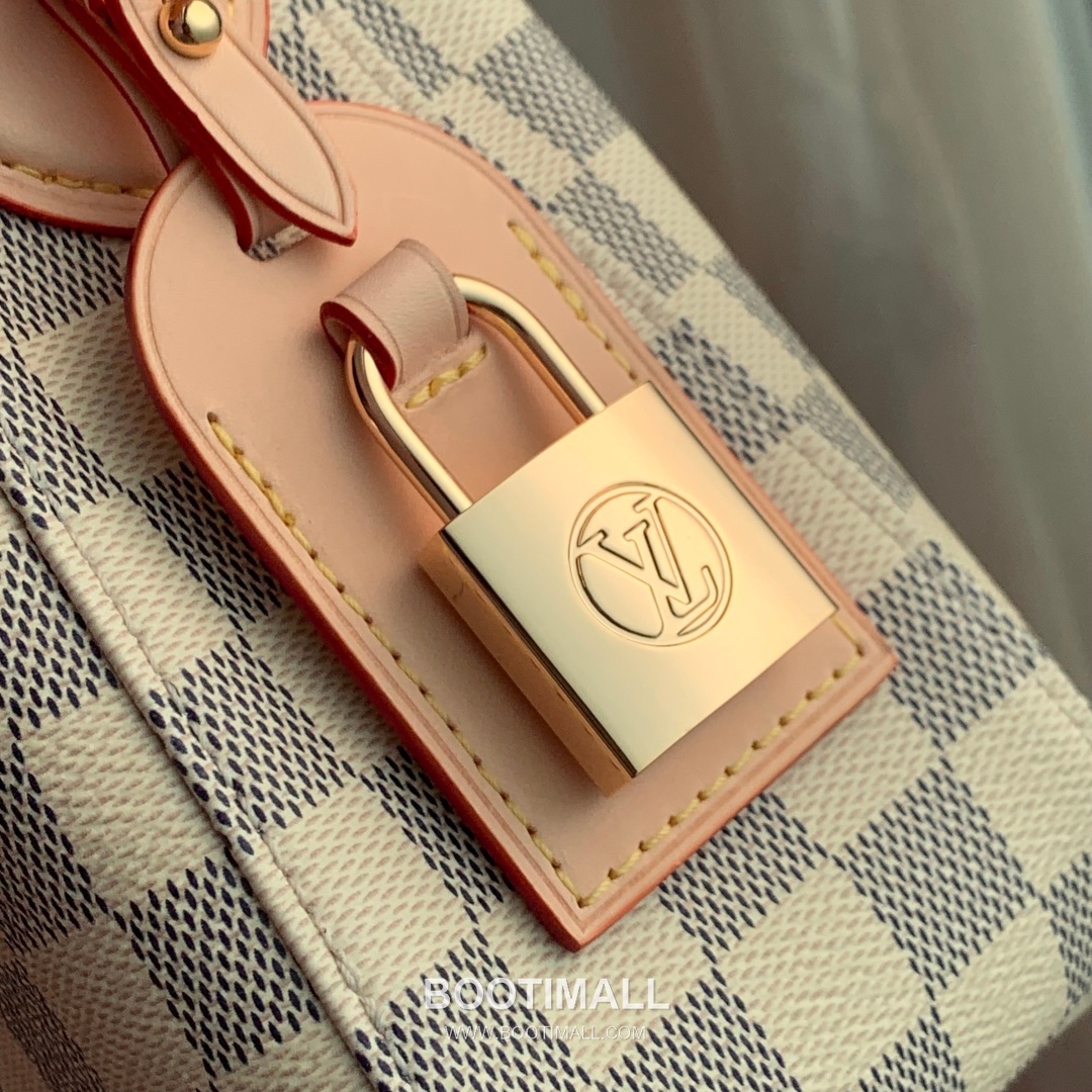 Louis Vuitton Slouchy PM N00116 Damier Azur Coated Canvas Shoulder Bag 루이비통 슬라우치 PM 다미에 아주르 코팅 캔버스 숄더백 33cm 6