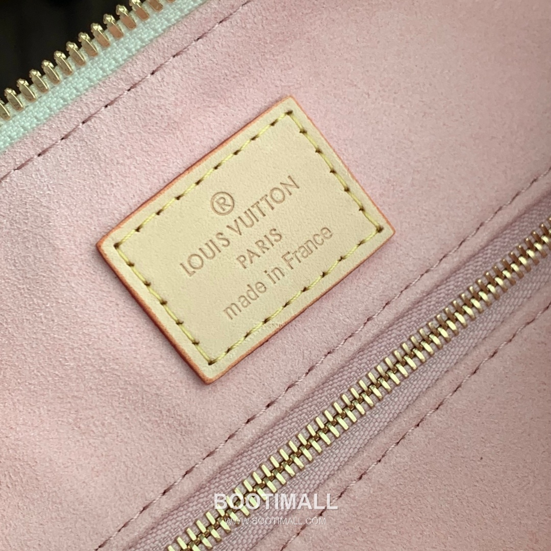 Louis Vuitton Slouchy PM N00116 Damier Azur Coated Canvas Shoulder Bag 루이비통 슬라우치 PM 다미에 아주르 코팅 캔버스 숄더백 33cm 8